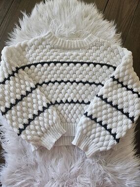 SHEIN White Knit Sweater with Black Trim